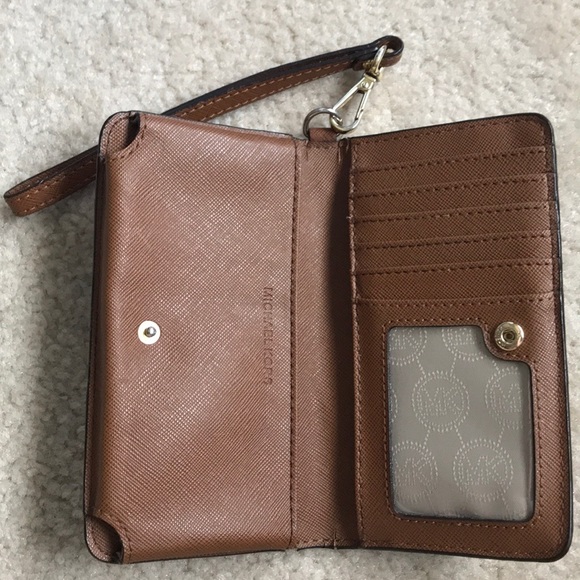 Michael Kors purse with matching wallet - Picture 3 of 8
